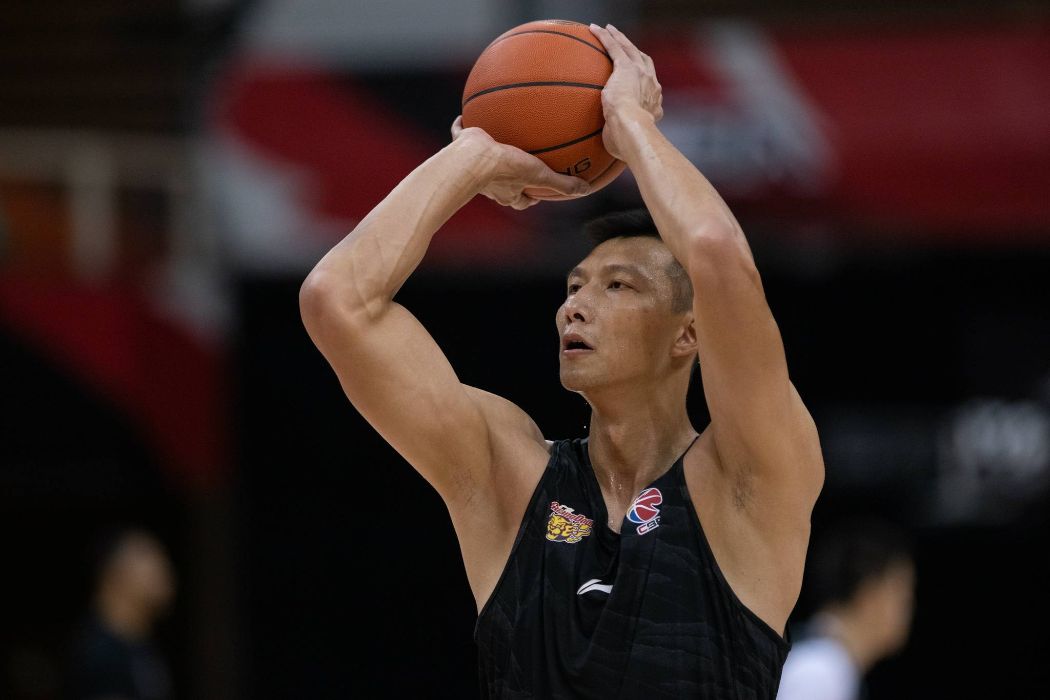 九游体育官方-加时末段广东宏远备战NBA季后赛，强势反弹细节曝光，球迷炸锅，纪律约束更严格的简单介绍