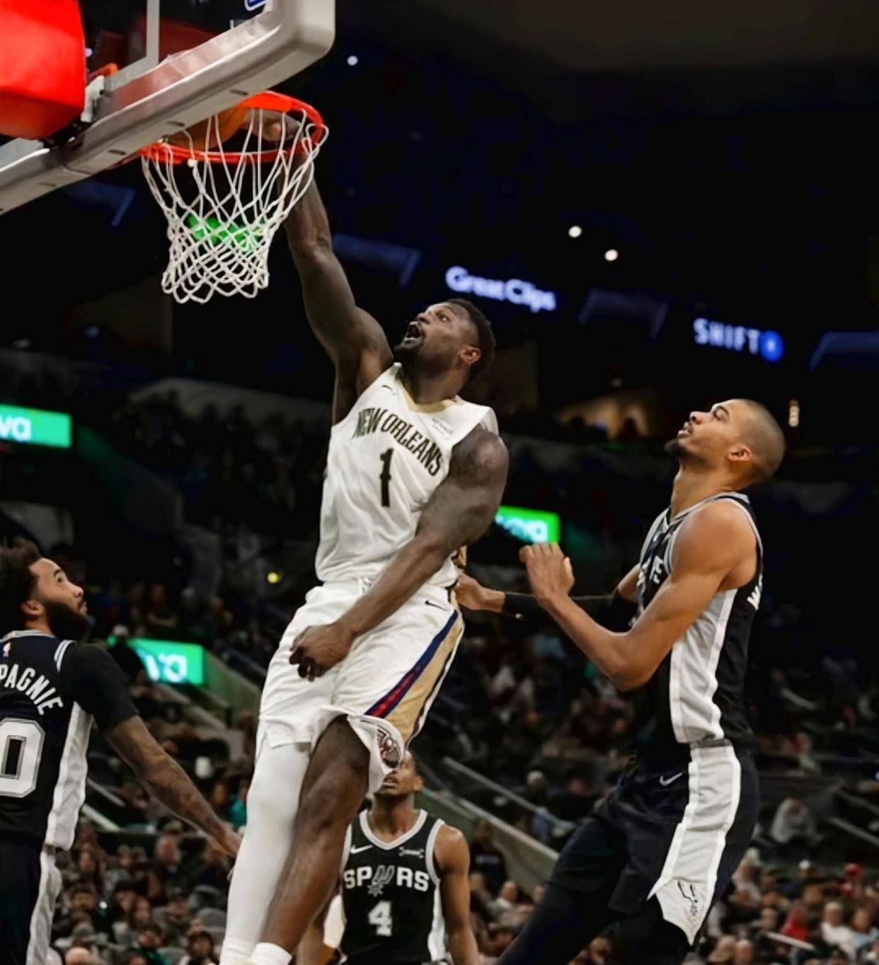九游体育官方网站-风云突变休斯敦火箭今晚伤情更新，NBA常规赛版图或变，气氛紧张，数据趋势出现新变化的简单介绍
